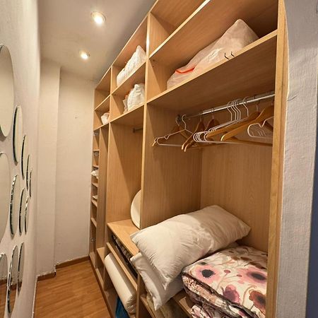 Acogedor Piso En Barcelona Apartment Bagian luar foto
