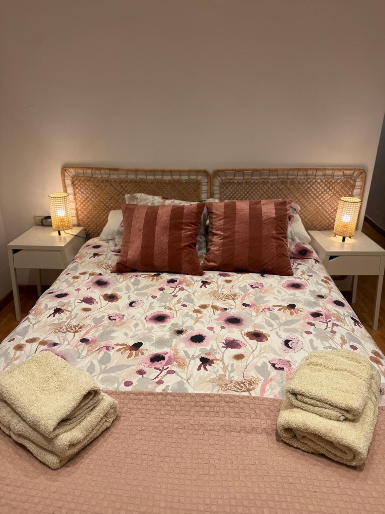 Acogedor Piso En Barcelona Apartment Bagian luar foto