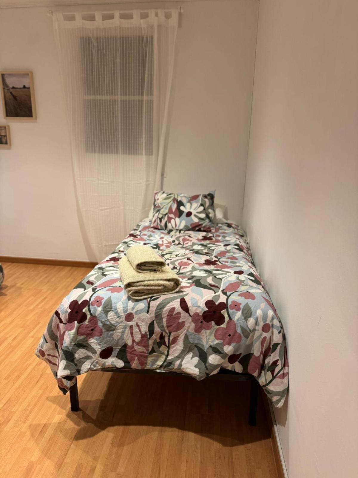 Acogedor Piso En Barcelona Apartment Bagian luar foto