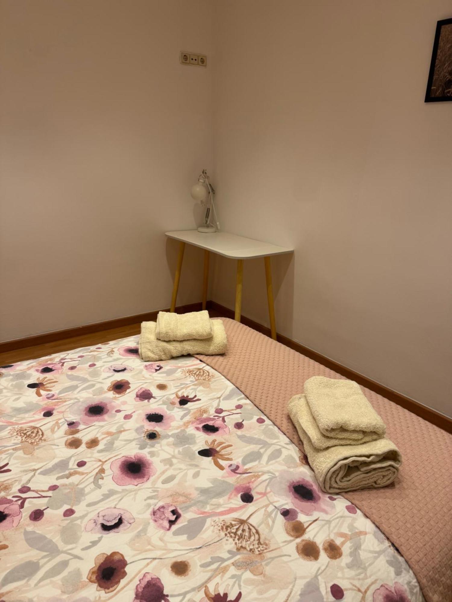 Acogedor Piso En Barcelona Apartment Bagian luar foto